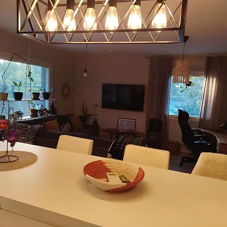 Dom wakacyjny Modern And Cozy End Of Terrace House With Sauna And Terrace